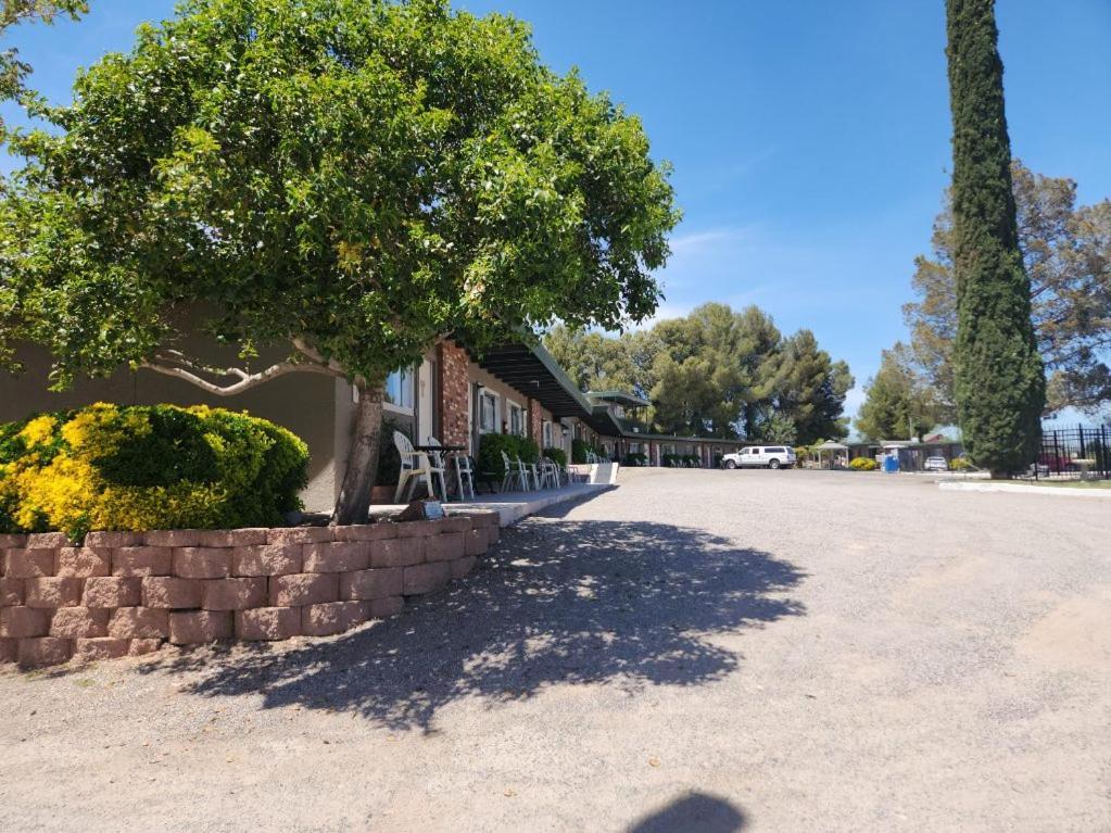 The View Motel Cottonwood Exterior photo